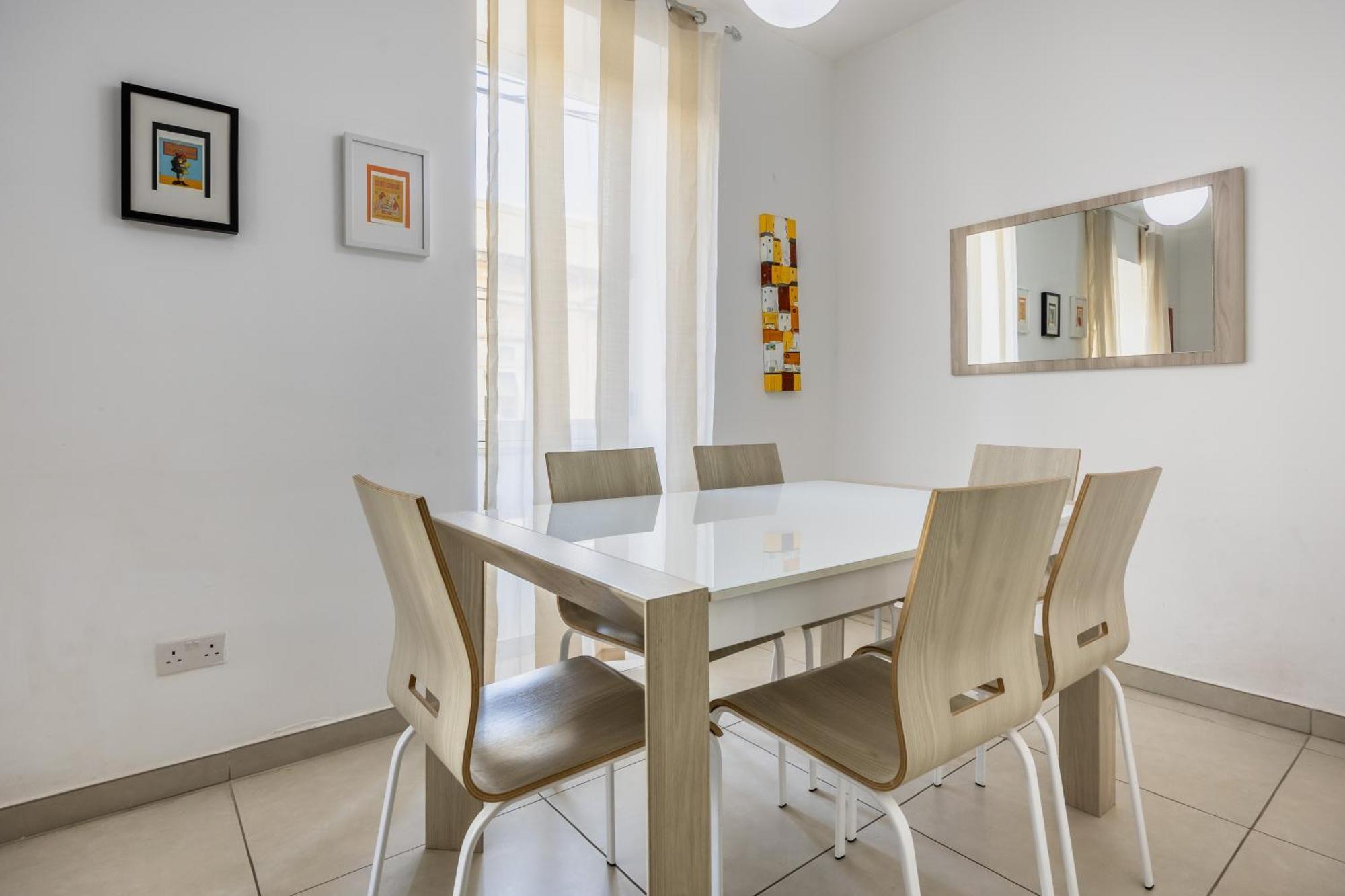 Gzira Superb 3Br Apt Close To Seafront חדר תמונה